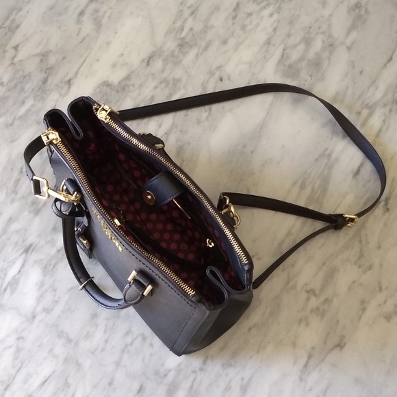 *+50% OFF* Nicole Lee: Black Classic Tote - Picture 3 of 3